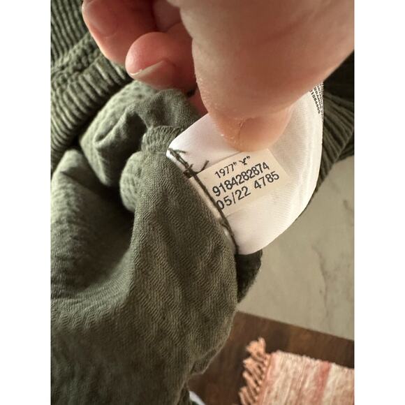 American Eagle corduroy hooded green pullover XS long sleeve green women’s - Picture 6 of 8